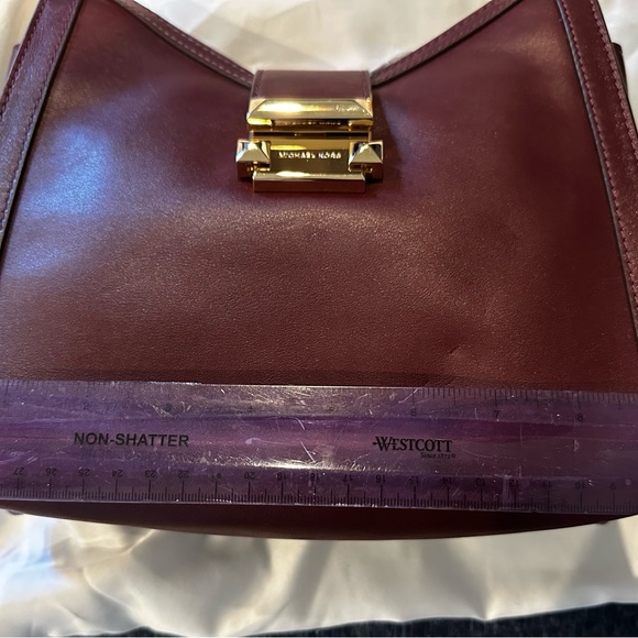 Michael Kors Brown and Gold Shoulder Bag with Chain Strap - Picture 6 of 7